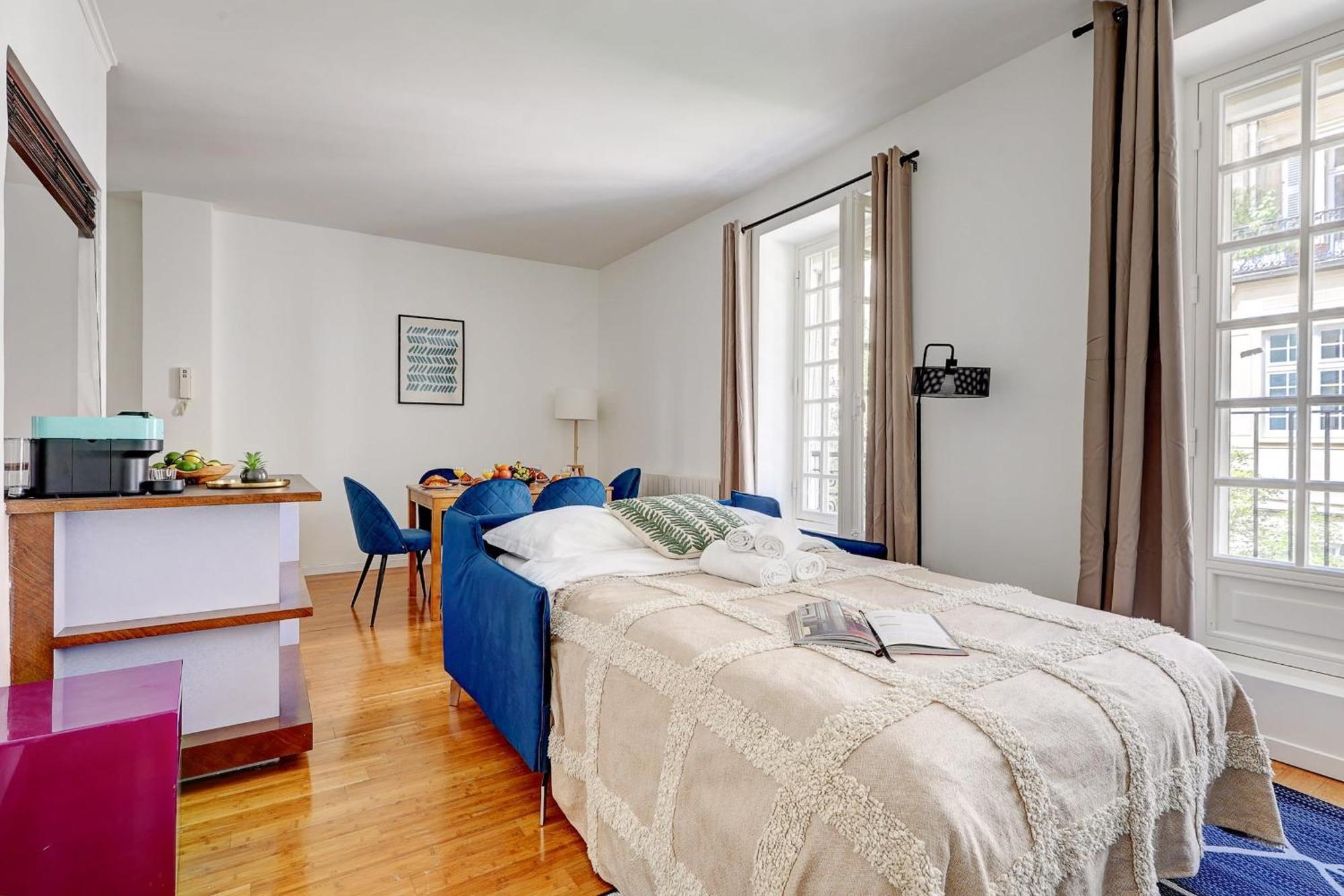 Champs-Elysees - 2Br With Balcony - Cityapartmentstay Paris Exterior foto